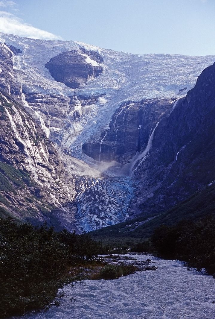 Kjenndalsbreen glacier, Norway